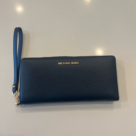 Michael Kors Navy Blue Leather Wallet - Picture 1 of 4